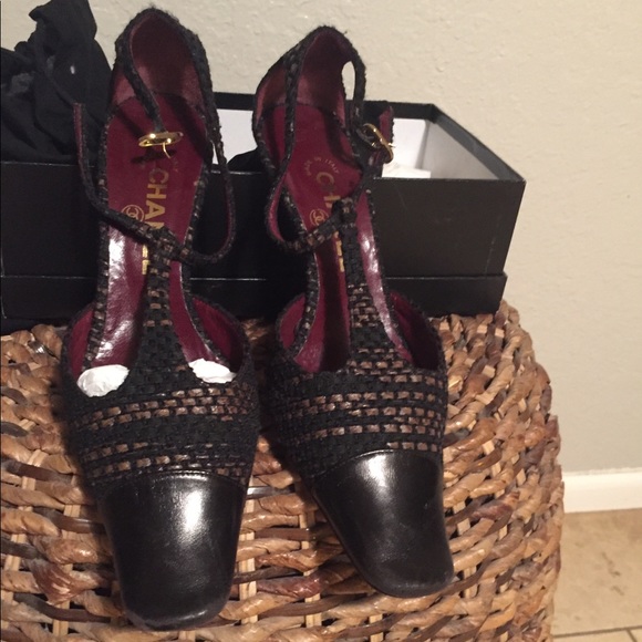 Chanel Slingback Classic Shoes - Picture 5 of 8